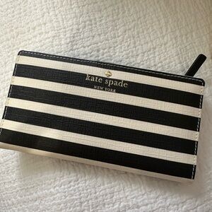 Kate Spade Black and White Wallet with Striped Elegance
